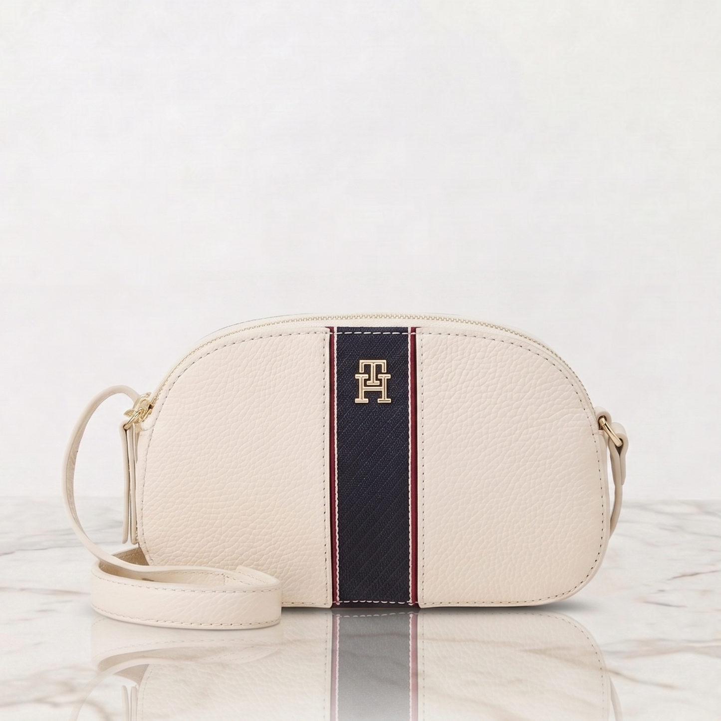 Tommy Hilfiger Crossbody